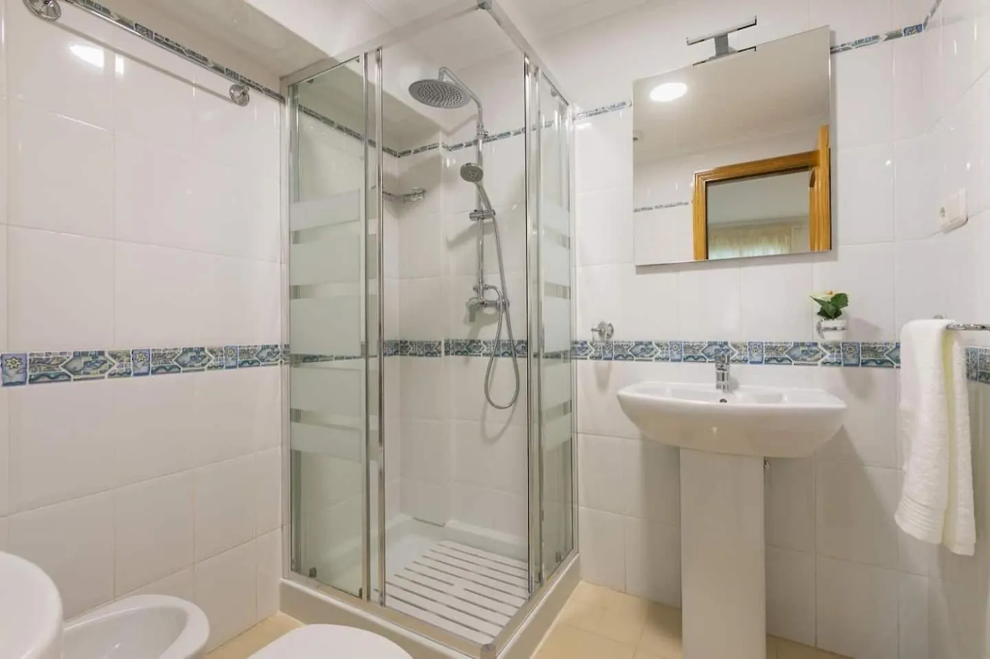 Апартаменты Apartamentos Amat - Only Adult - Playa El Bajondillo Торремолинос