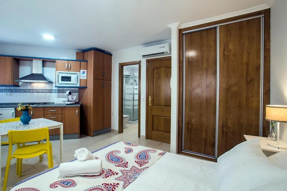 Apartment Apartamentos Amat - Only Adult - Playa El Bajondillo Torremolinos